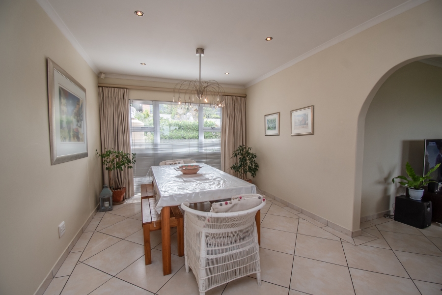 3 Bedroom Property for Sale in Heldervue Western Cape